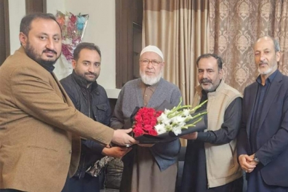 قائد حزب اختلاف کاظم میثم کی قیادت میں اپوزیشن رہنماؤں کے وفد کی علامہ شیخ حسن جعفری کی عیادت