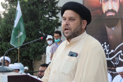 حکومت سے مطالبہ کرتے ہیں پاراچنار میں زمینی ملکیتی تنازعات کا حل کاغذات مال کےذریعے نکالیں تاکہ مزیدجانی اور مالی نقصان سے بچا جا سکے، علامہ وحید کاظمی