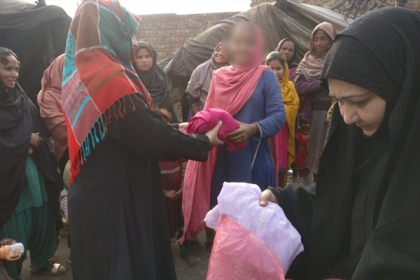 ایم ڈبلیوایم شعبہ خواتین لاہور کے فلاحی شعبے کی جانب سے ضرورت مند افرا د میں گرم ملبوسات کی تقسیم