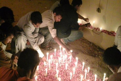 ایم ڈبلیوایم ضلع شرقی کی جانب سے الاظہرگارڈن پراسماعیلی شہداءکی یاد میں چراغاں