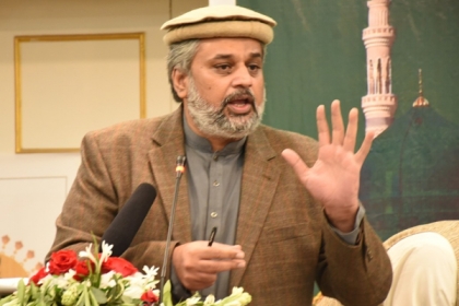 پاکستانی جامعات میں ہولوکاسٹ پر تحقیق کی اجازت دی جانی چاہیے تاکہ مغرب کو مقدسات کی گستاخی کا جواب دیا جا سکے، صاحبزادہ حامد رضا