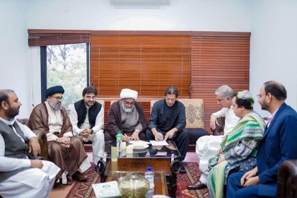 پی ٹی آئی اور ایم ڈبلیوایم کی اعلیٰ قیادت کےدرمیان قومی امور میں سیاسی اشتراک عمل کے جامع معاہدےپردستخط