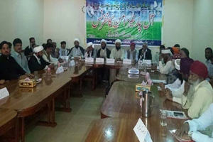 حکومت نے شہداء کمیٹی کےمطالبات  پرسنجیدہ اقدامات نہ کیئے تو سندھ کی  تمام امن پسندقوتیں ہمارے ساتھ نکلیں گی، علامہ مقصود ڈومکی